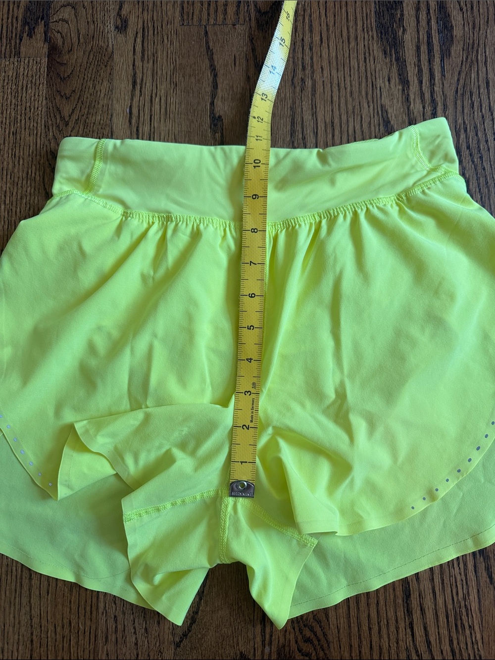 Lululemon Electric Yellow Fast and Free Reflective High-Rise Classic-Fit 3” 4 - Picture 13 of 14
